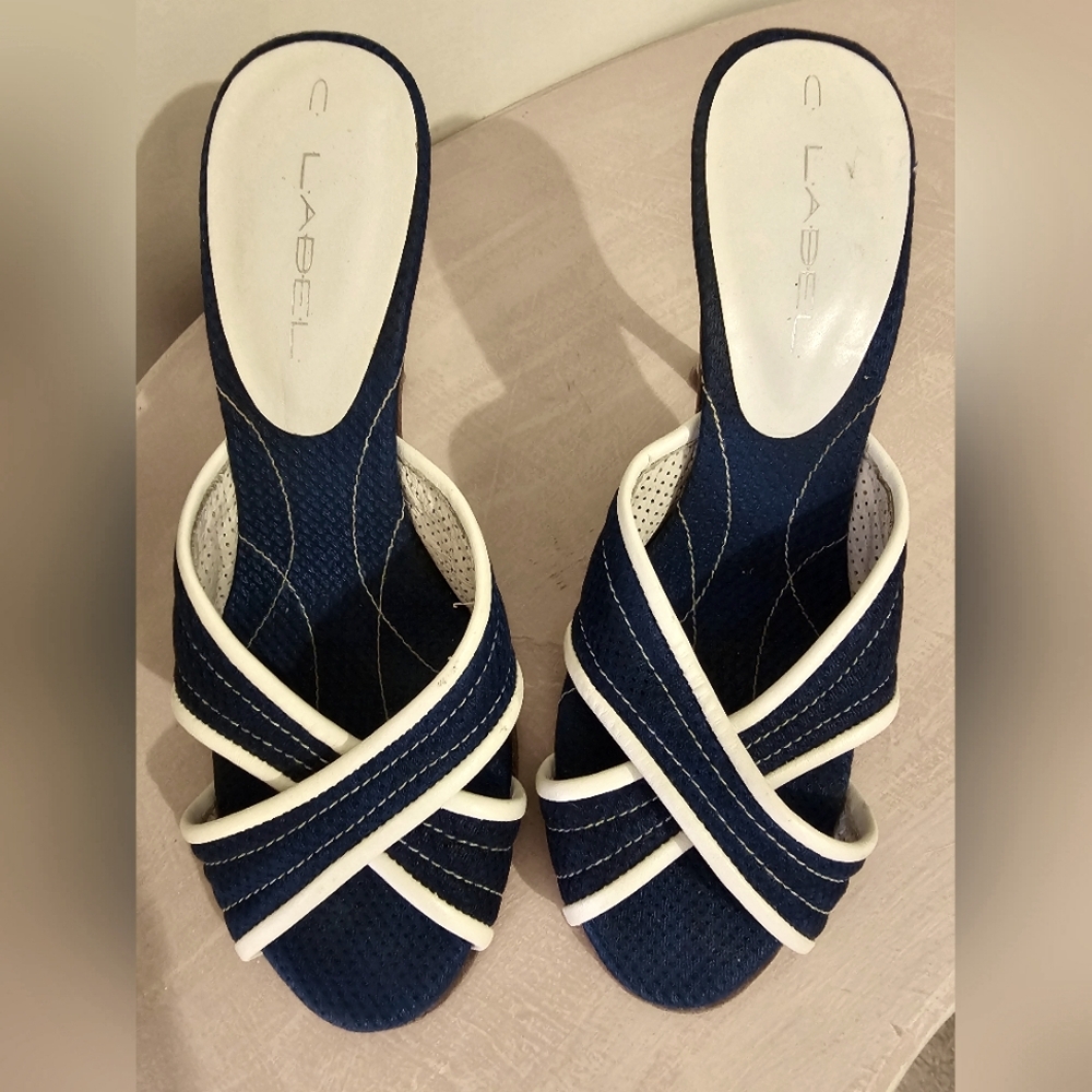 C label heels